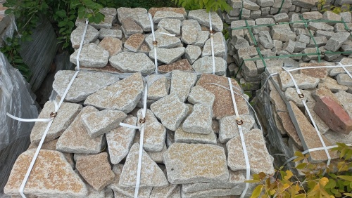 Плитняк гранитный галтованный купить в Тамбовской области