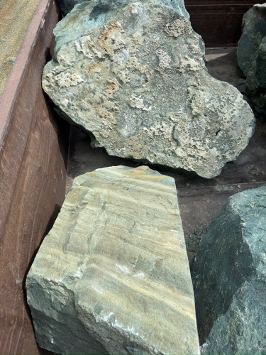 Ландшафтные глыбы зелёные 200-500 килограмм купить в Тамбовской области