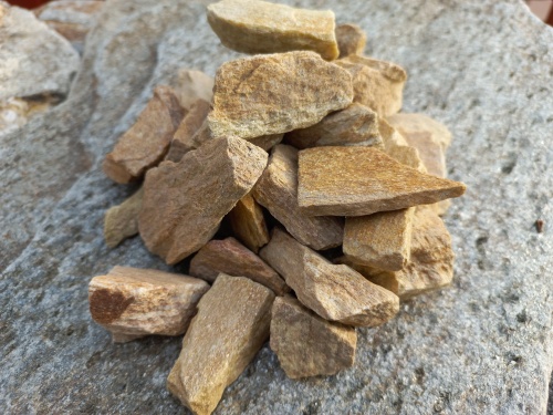 Златолит жёлтый декоративная каменная крошка купить в Тамбовской области