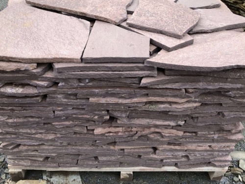 Плитняк лемезит бордовый для облицовки цоколя 20-25 мм  купить в Тамбовской области