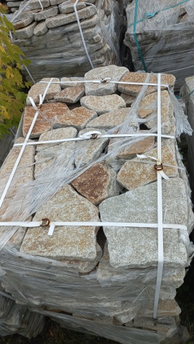 Плитняк галтованный гранитный для ландшафтного дизайна купить в Тамбовской области