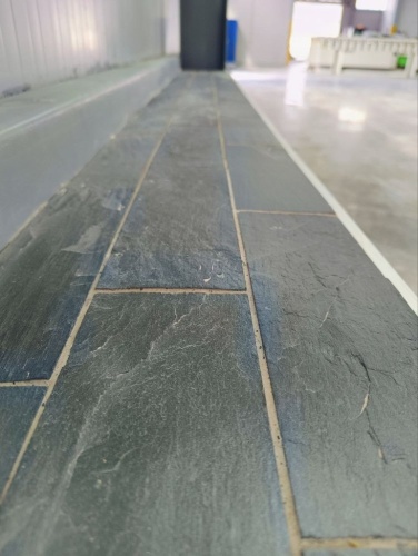 Плитка чёрная из натурального камня фасадная 30 см * 5 см, толщина 7 мм -30 мм купить в Тамбовской области