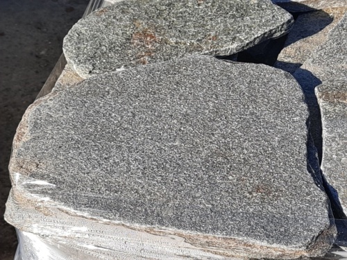 Златолит серебристый галтованный для лестниц купить в Тамбовской области