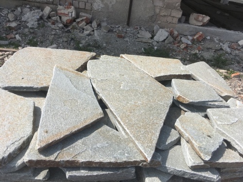 Златолит серебристый галтованный для лестниц купить в Тамбовской области